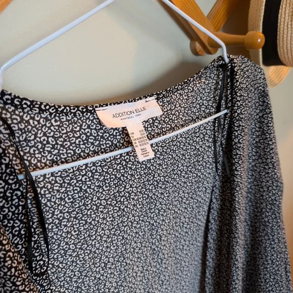 Lightweight Cardigan - Picture 2 of 2